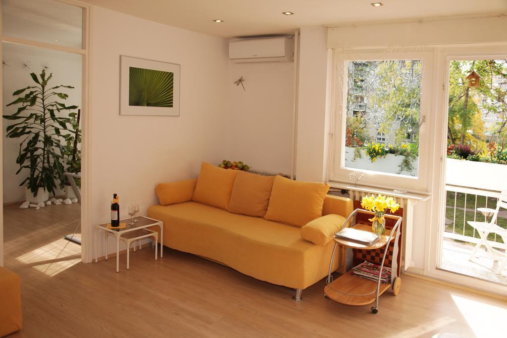Apartment Spacious Liman Újvidék Kültér fotó